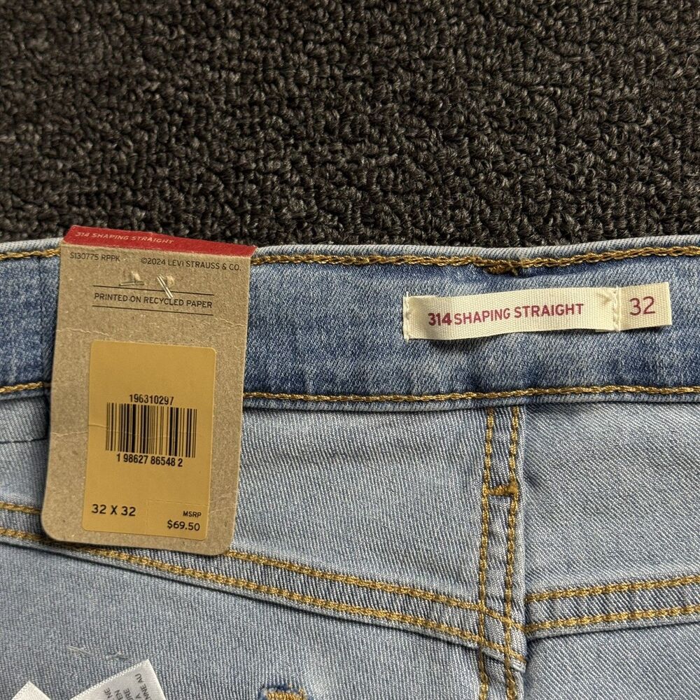 Levi's Women's 314 Shaping Straight Mid-Rise Stretch Denim Jean 32x32 Light Wash - Picture 5 of 16
